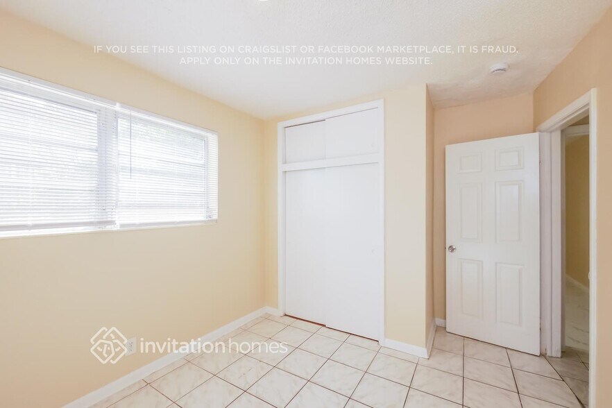 Building Photo - 1270 NW 175th Terrace