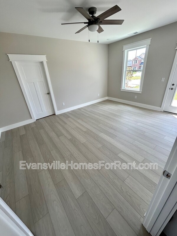Building Photo - 8445 Bell Crossing Dr
