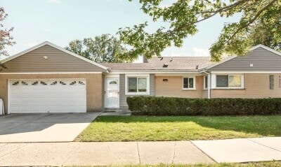 Building Photo - 7225 E Prairie Rd