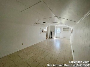 Building Photo - 338 Addax Dr