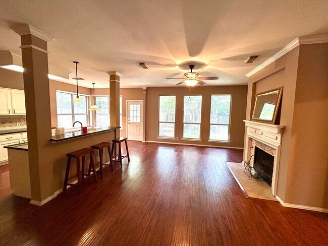 Building Photo - 8807 Brae Ridge Dr