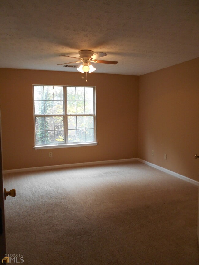 Building Photo - 818 Wuthering Way