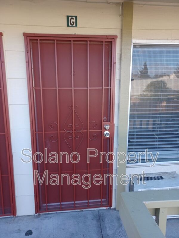 Building Photo - 1955 Grande Cir