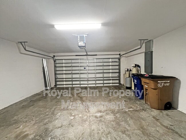 Building Photo - 2908 15th St W