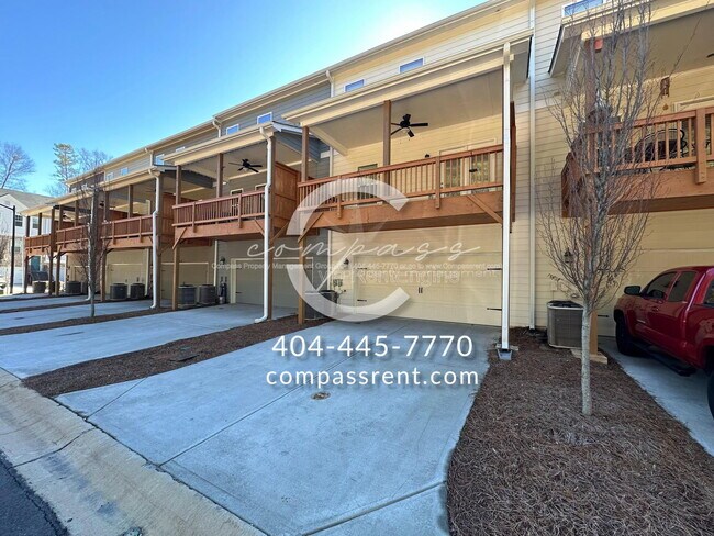 Building Photo - 3523 Hedgeway Ln NW