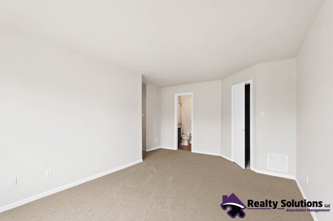 Building Photo - 454 Atlanta Court