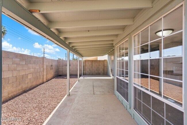 Building Photo - 8037 N 40th Ave
