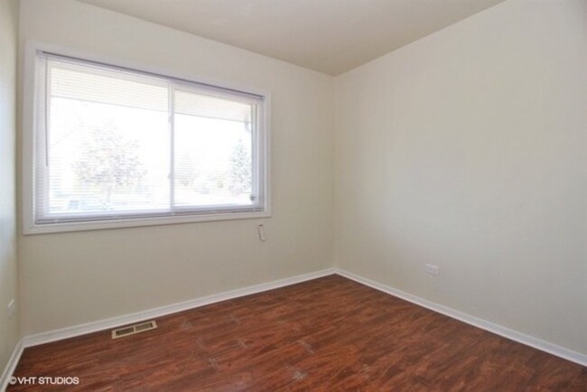 Building Photo - 22249 Latonia Ln