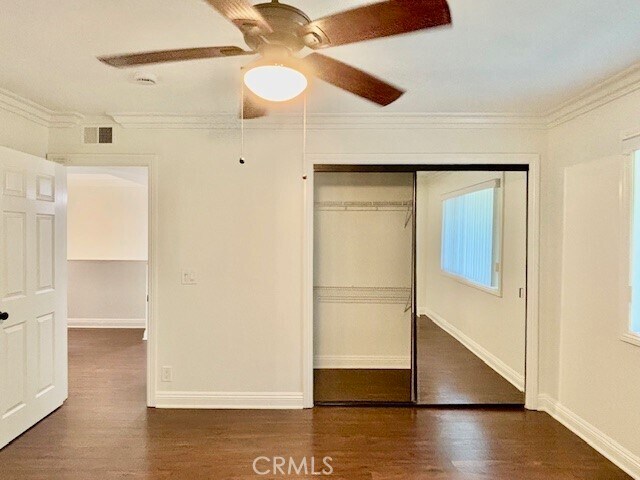 Building Photo - 2558 Orange Ave
