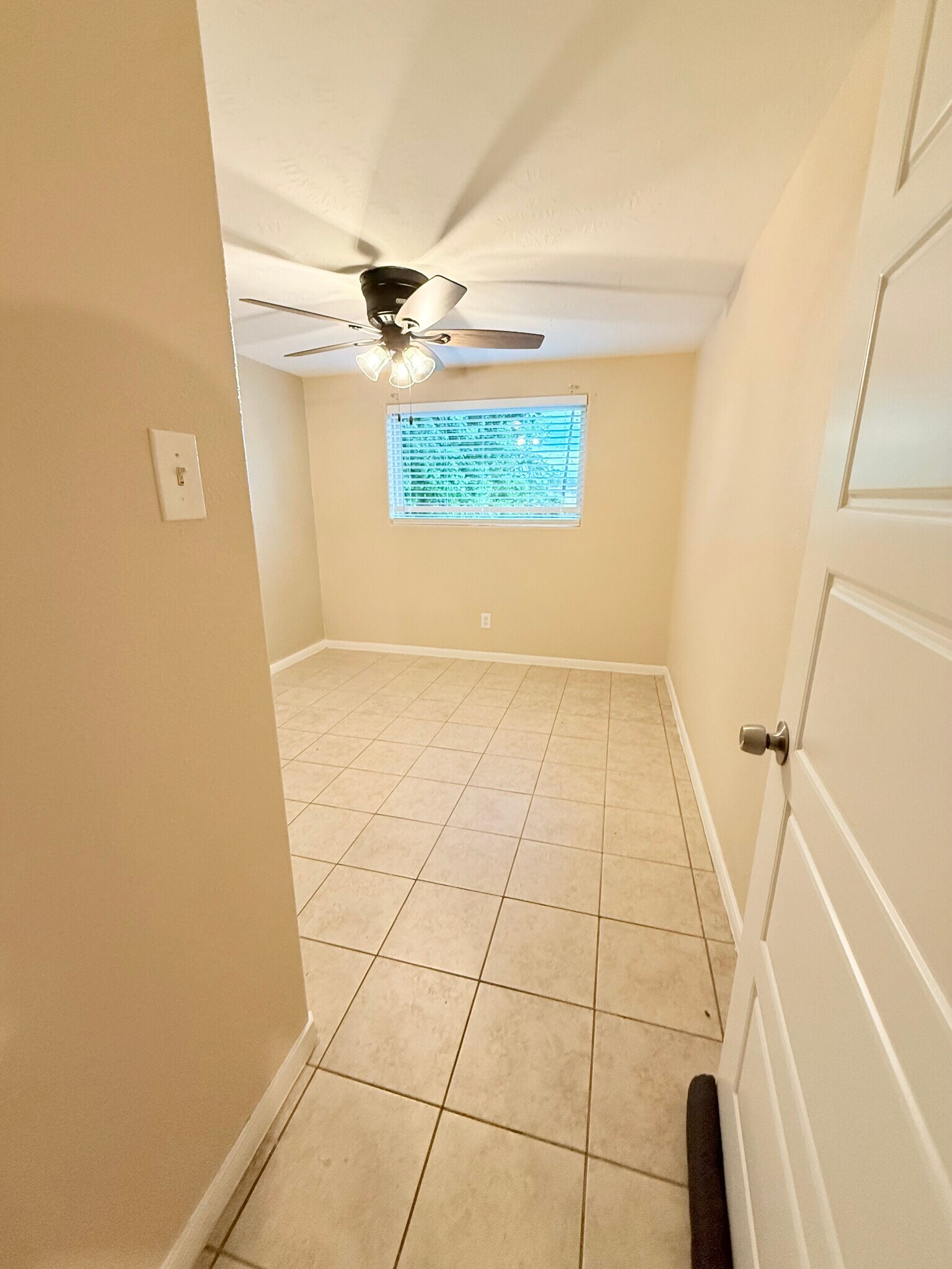 Building Photo - 128 Weisenberger Dr