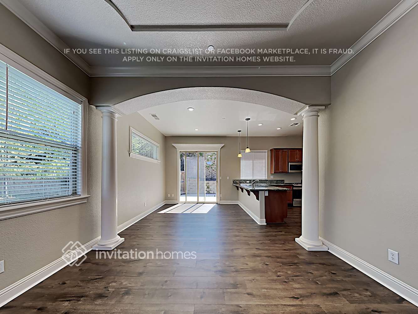 Building Photo - 6105 Via Presidio Ln