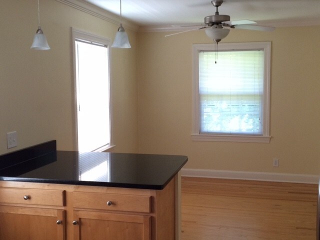 island in kitchen - 1420 Eastern Pkwy