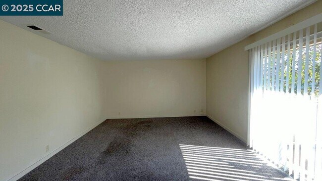 Building Photo - 4260 Clayton Rd