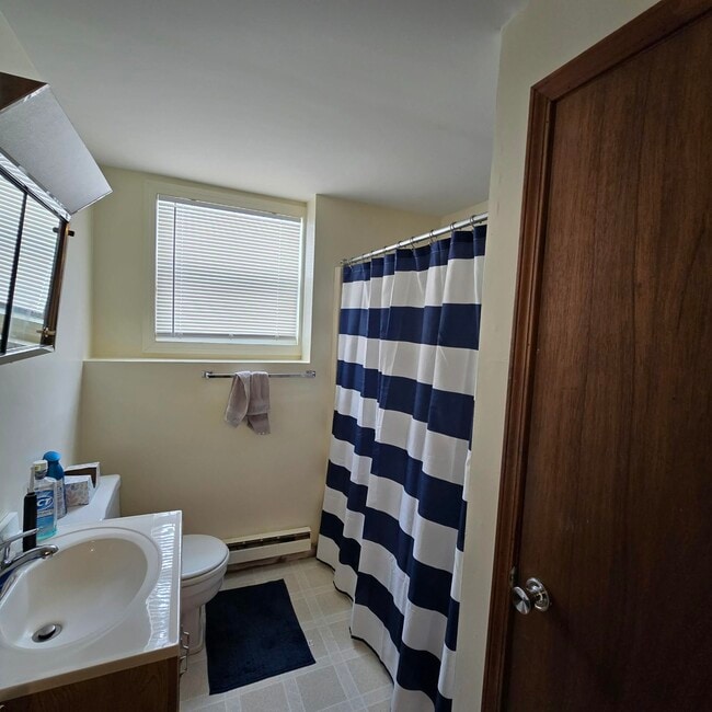 Building Photo - 2 Hancock St