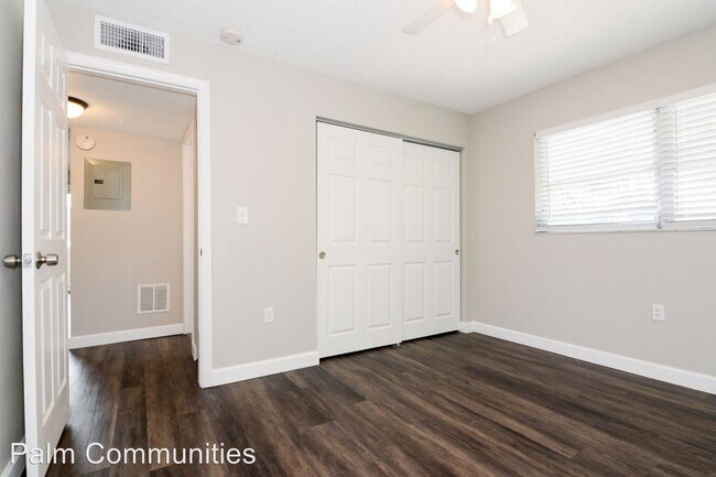 Building Photo - 7950 Blind Pass Rd