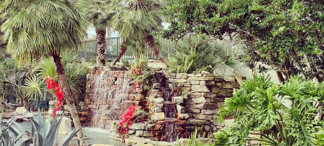 Waterfall at Manor pool - 3602 Westover Cir