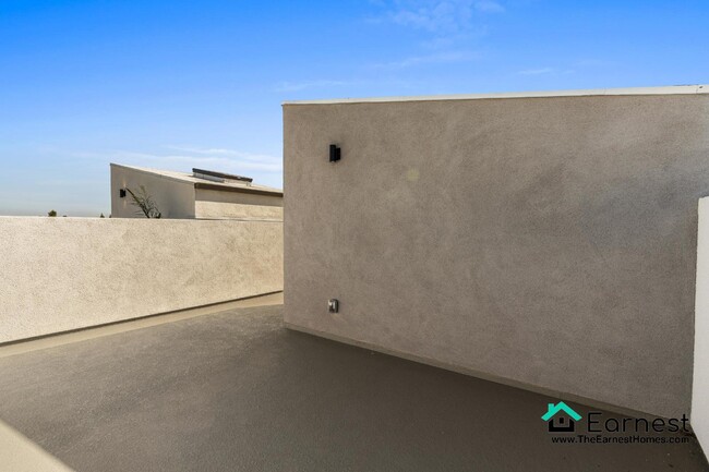 Building Photo - 3 + 3.5 Modern Mar Vista Gem with Rooftop ...