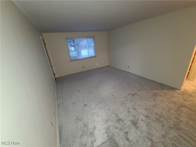 Building Photo - 476 Graham Rd