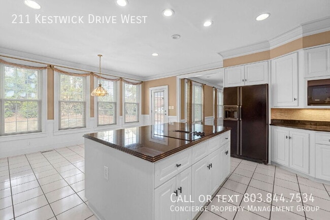 Building Photo - 211 Kestwick Dr W