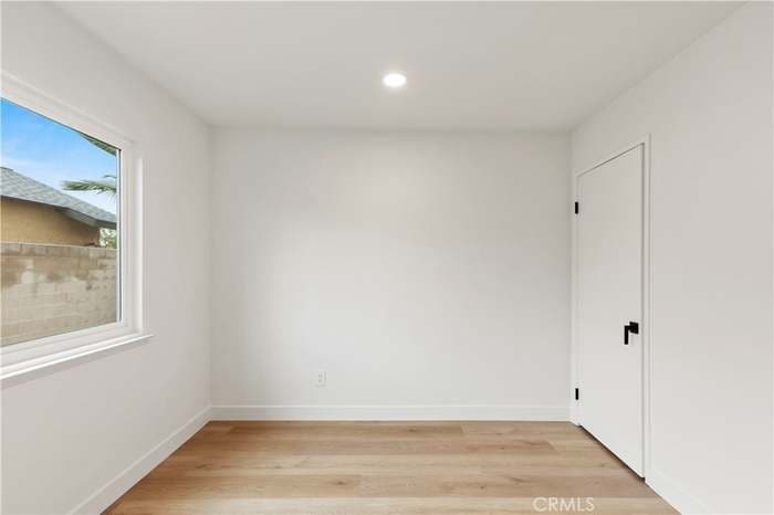 Building Photo - 2875 Myers St