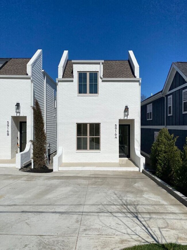Building Photo - Beautiful New House in West Nashville - Hi...