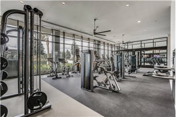 Building Photo - 9758 Katy Fwy