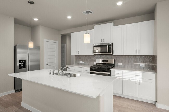Building Photo - 16529 Breezy Knl Ct