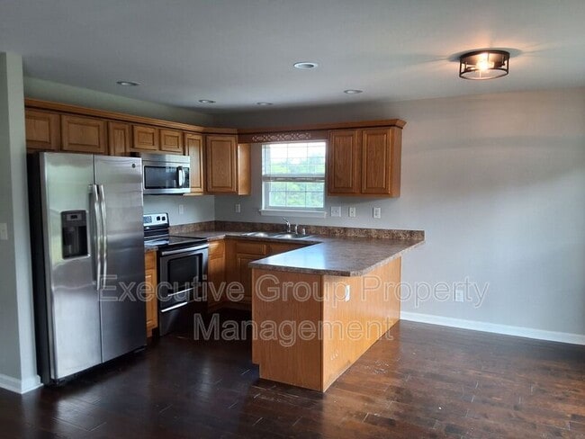 Building Photo - 204 Adena Loop