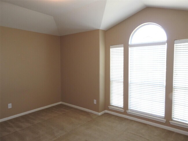 Building Photo - 2011 Wildbrook Canyon Ln