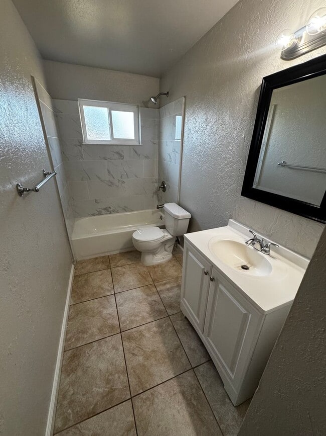 Building Photo - APPLY FOR THIS BEAUTIFUL HOME TODAY!
