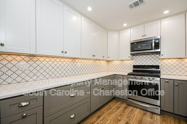 Building Photo - 102 Baldwin Ln