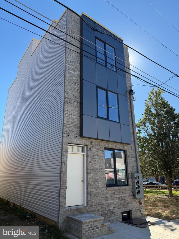 Building Photo - 2207 N 4th St