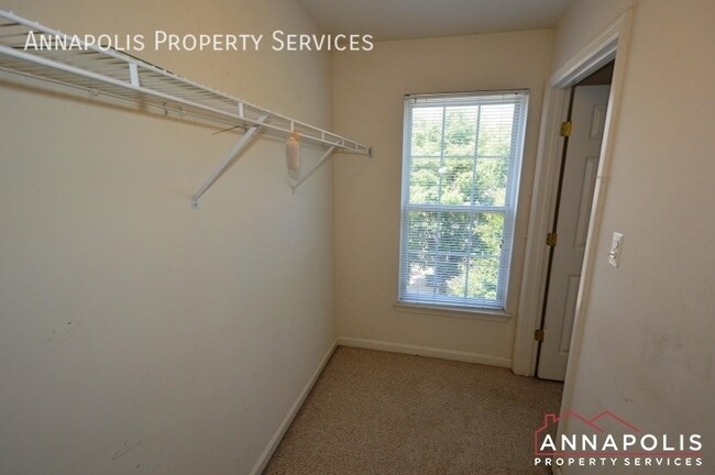 Building Photo - 66 Harbour Heights Dr