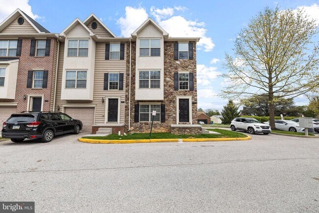 Building Photo - 24 Shady Tree Ct
