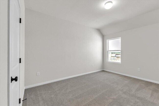 Building Photo - 302 Willow Heights Drive