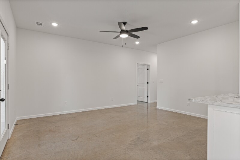 Building Photo - 107 Cody Ln