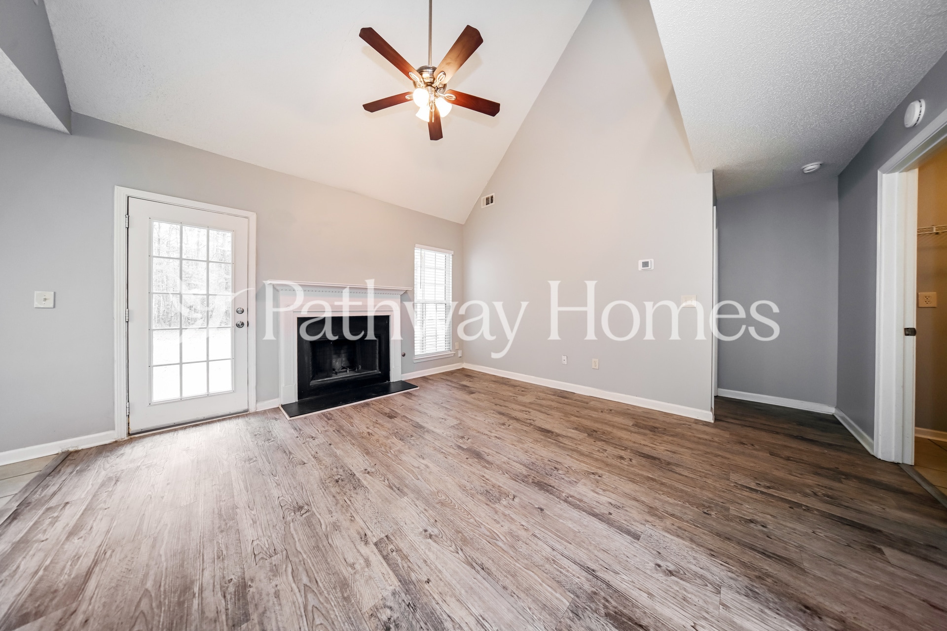 Building Photo - 229 Deodar Ln