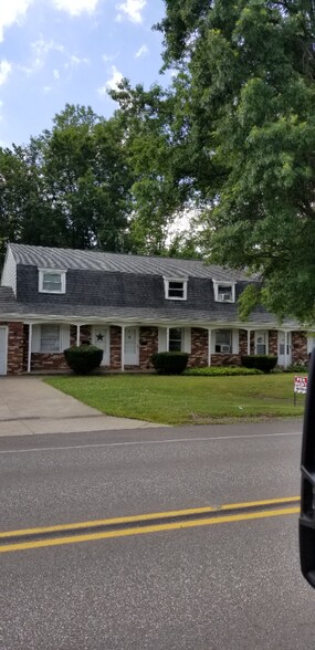 Primary Photo - 1443 W Grandview Blvd