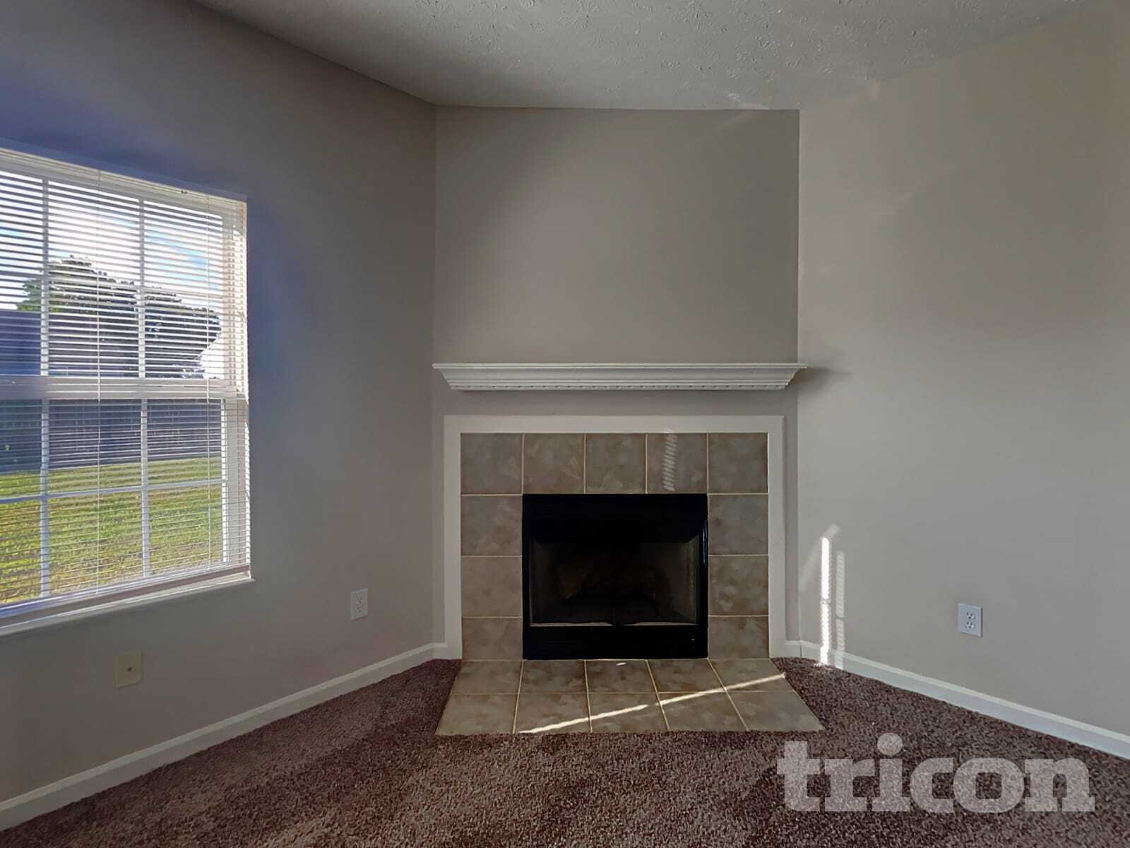 Building Photo - 1325 Yellowstone Cir