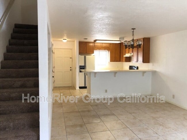 Building Photo - 3061 Garden Cir