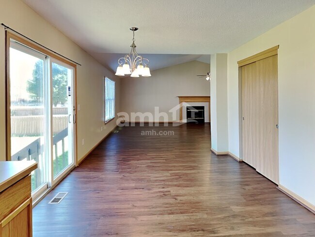 Building Photo - 7736 Powers Ridge Dr