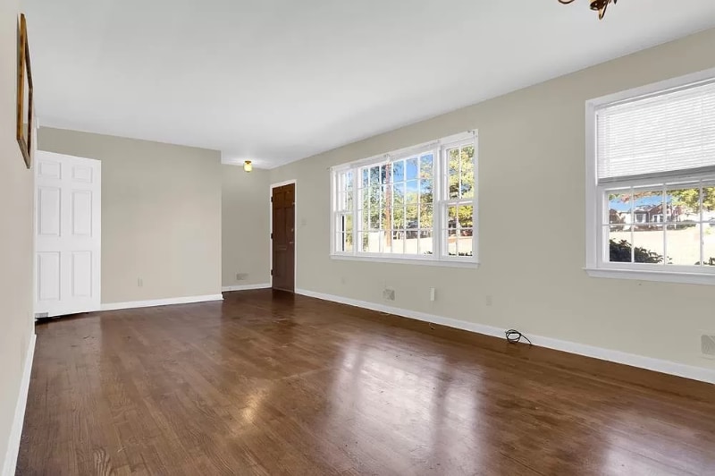 Building Photo - 728 Asheville Hwy