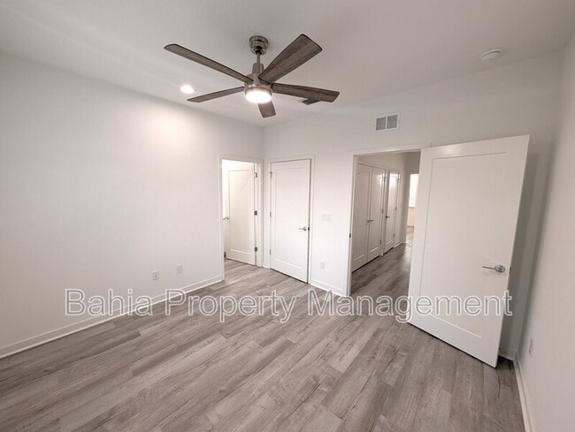 Building Photo - 2108 E 22nd Ave.