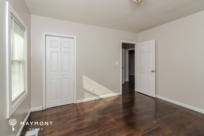 Building Photo - 1381 Benteen Way SE