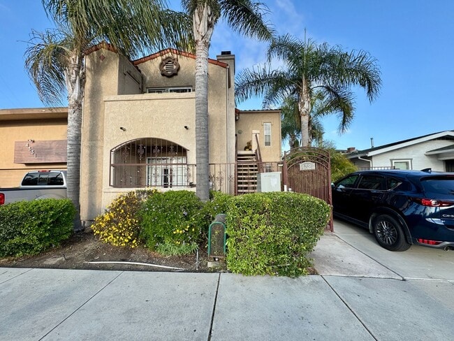 Primary Photo - 2BD/2BA IN NORMAL HEIGHTS! ENJOY RESTAURAN...