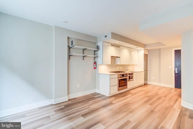 Building Photo - 1311 13th St NW