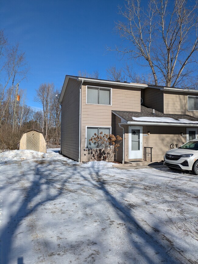 Building Photo - 11337 Ford Road