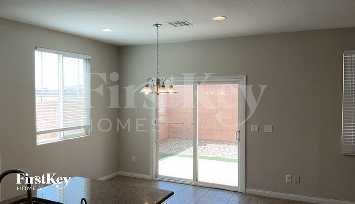 Building Photo - 6455 Haypress Ct