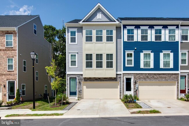 Building Photo - 2546 Buckthorn Dr