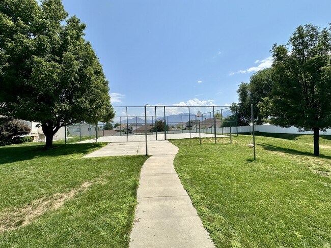 Building Photo - 3694 Crespi Ct